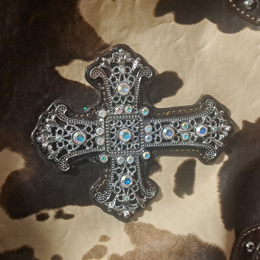 Animal Print Faux Diamond Cross With Silver Stud Detail Bag. NWOT - Picture 5 of 8